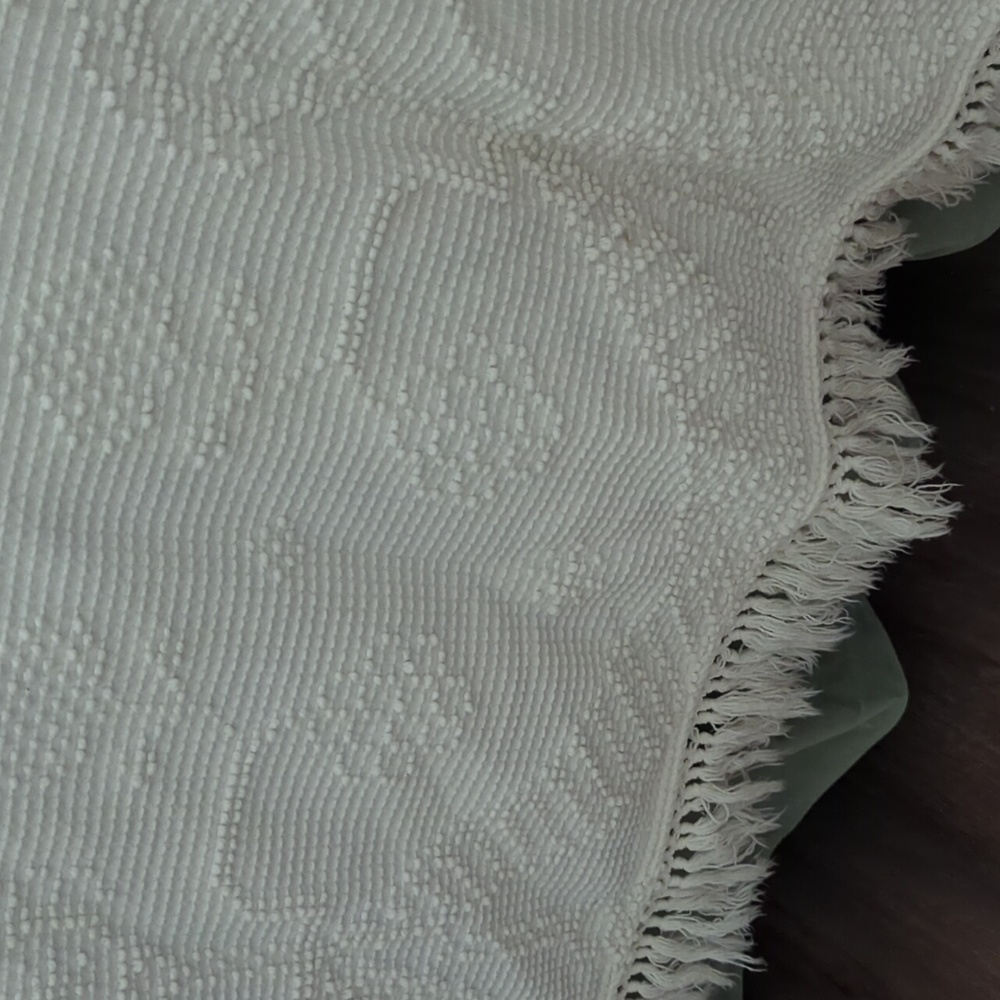 Hob Nail Chenille Bedspread. Bates George Washington Choice